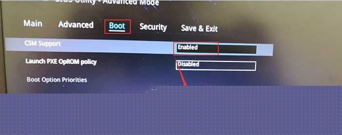 CSM support由disabled改成enabled开启兼容模式